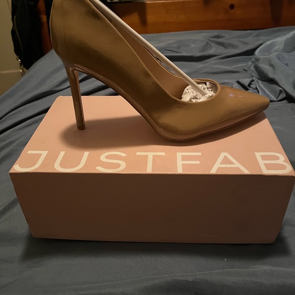 JustFab Almond Pumps Size 11, Patent Leather True to size, Brand new with box - Picture 3 of 3